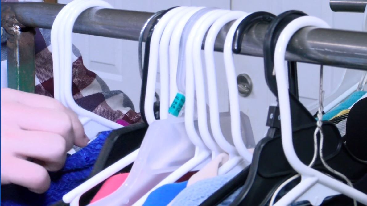Saltillo teen organizes clothing giveaway